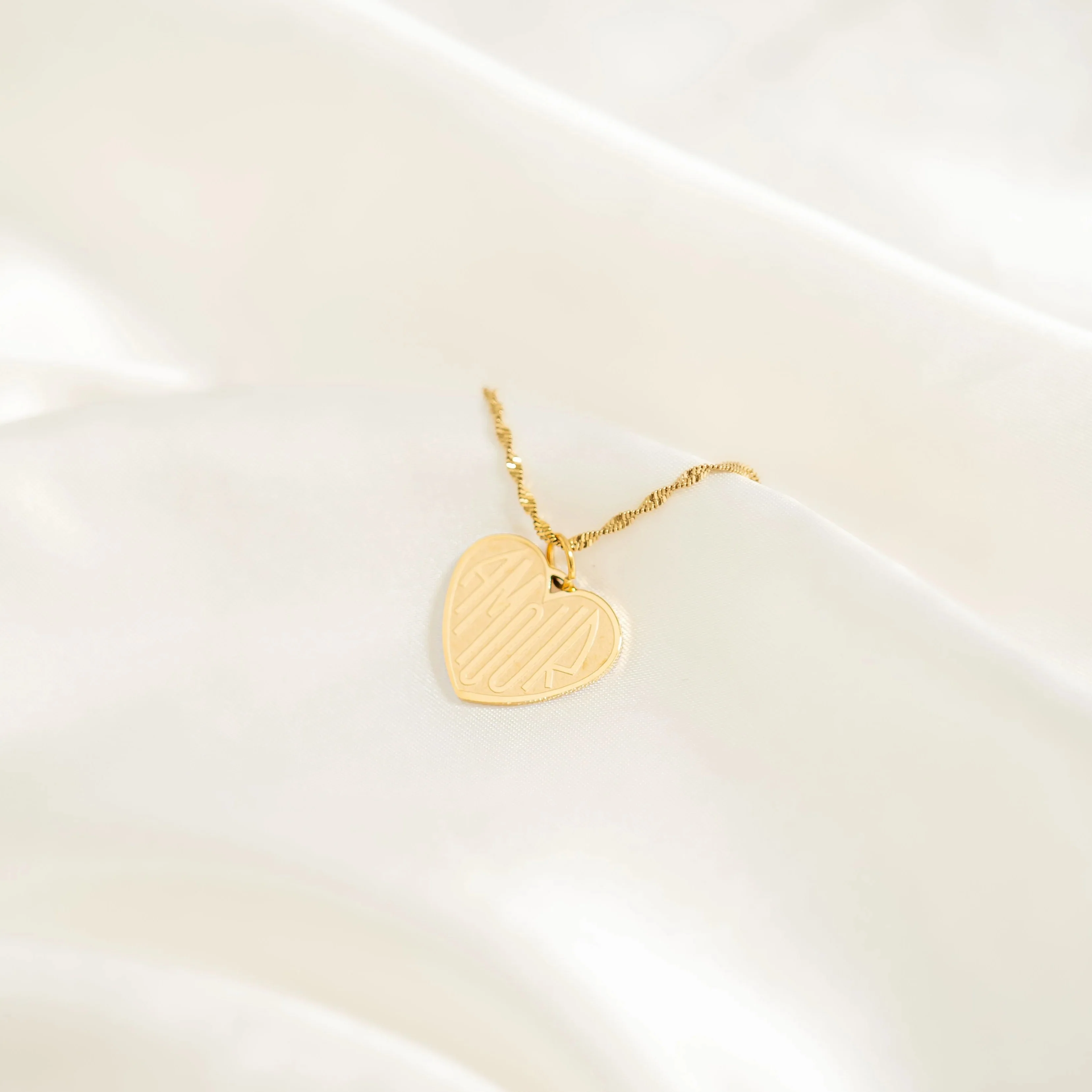 18K Gold PVD Heart Amour Charm - Image 6