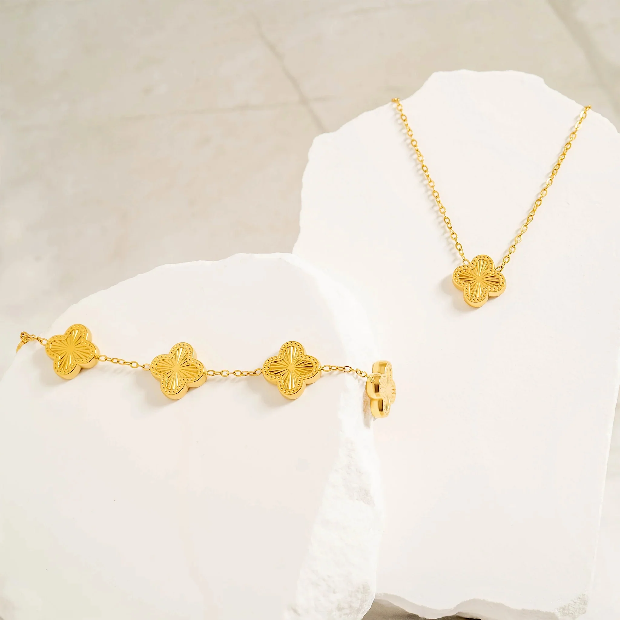 18K Gold PVD Lucky Clover Charm Bracelet - Image 5