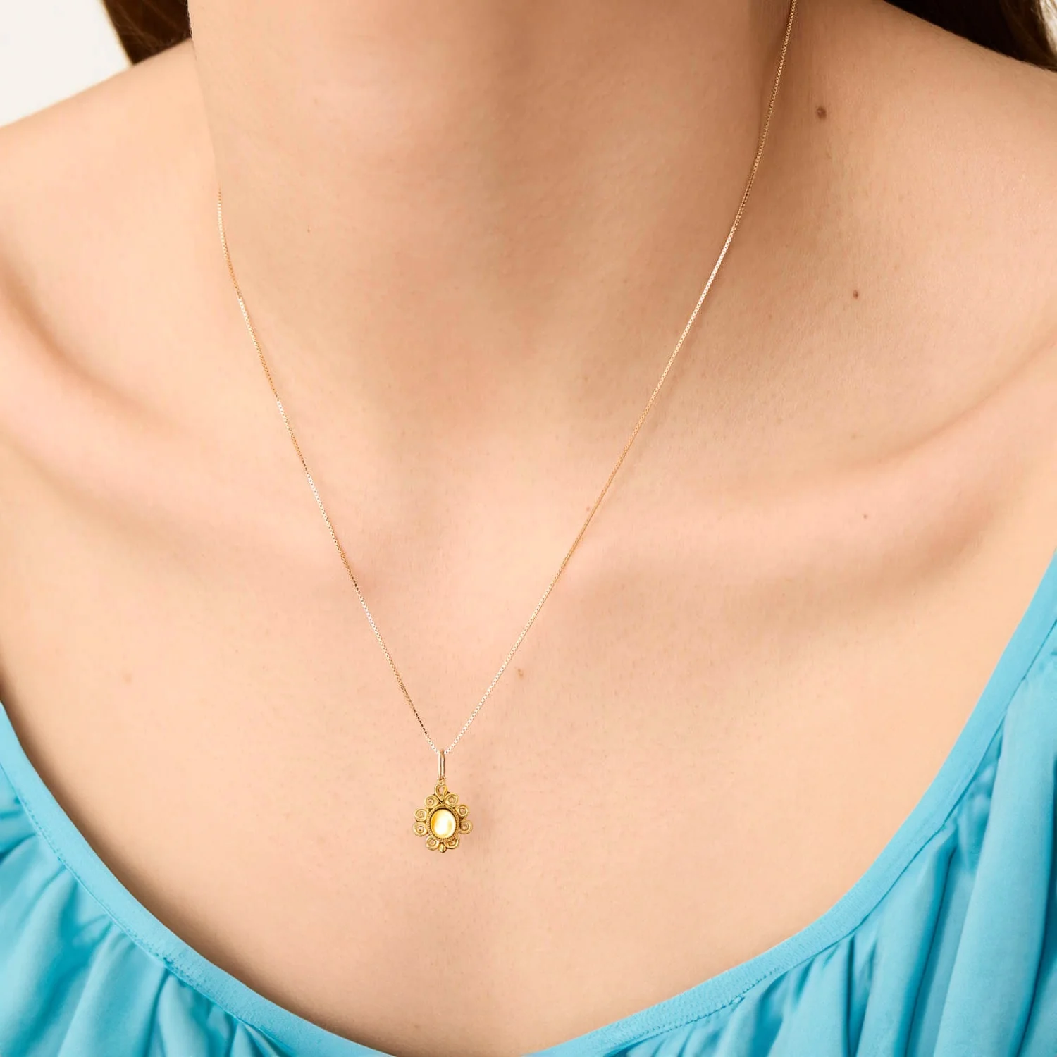 14K Gold Baby Box Chain Necklace (18 inches) - Image 6