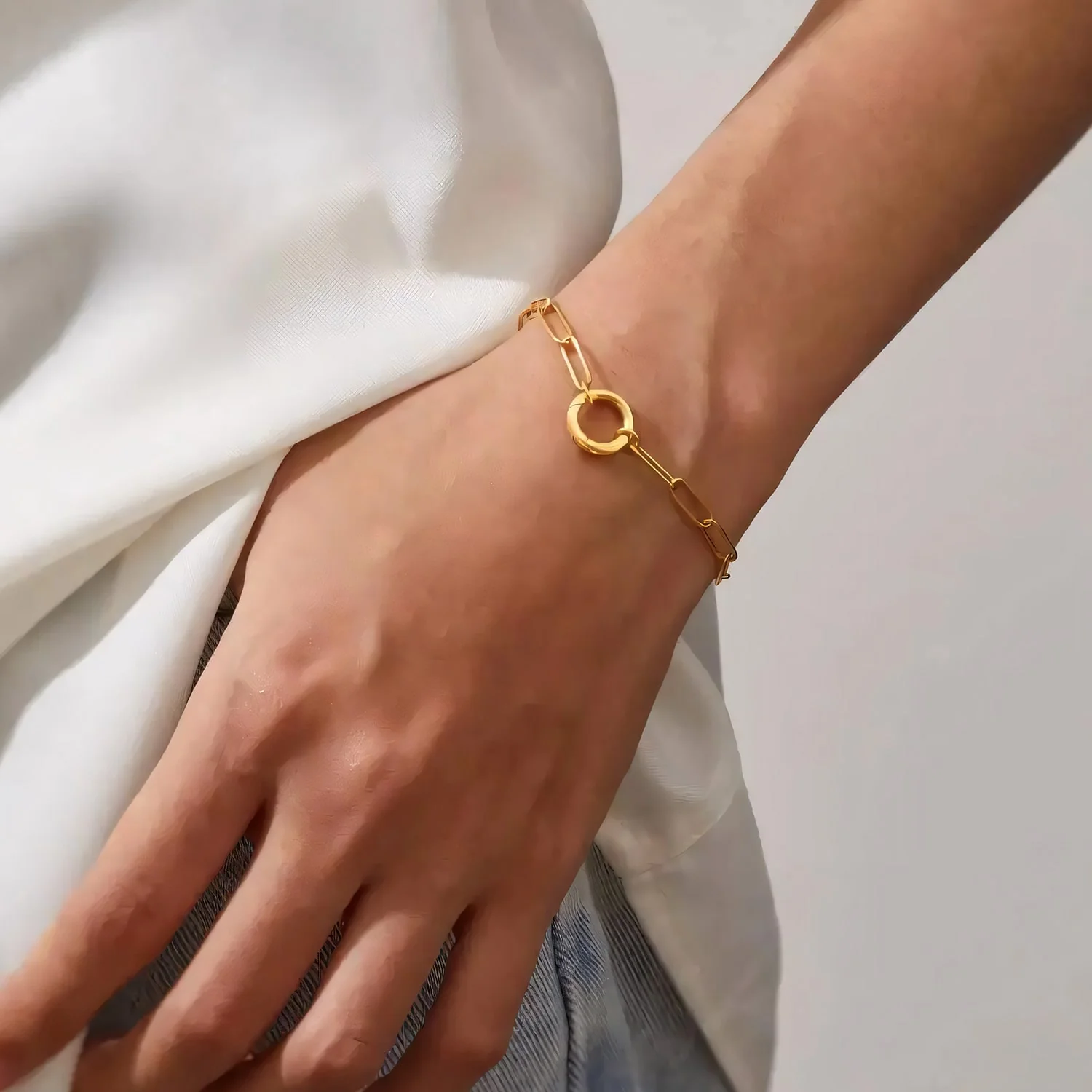 14K Yellow Gold Paperclip Chain Charm Bracelet (7.5 inches) - Image 4