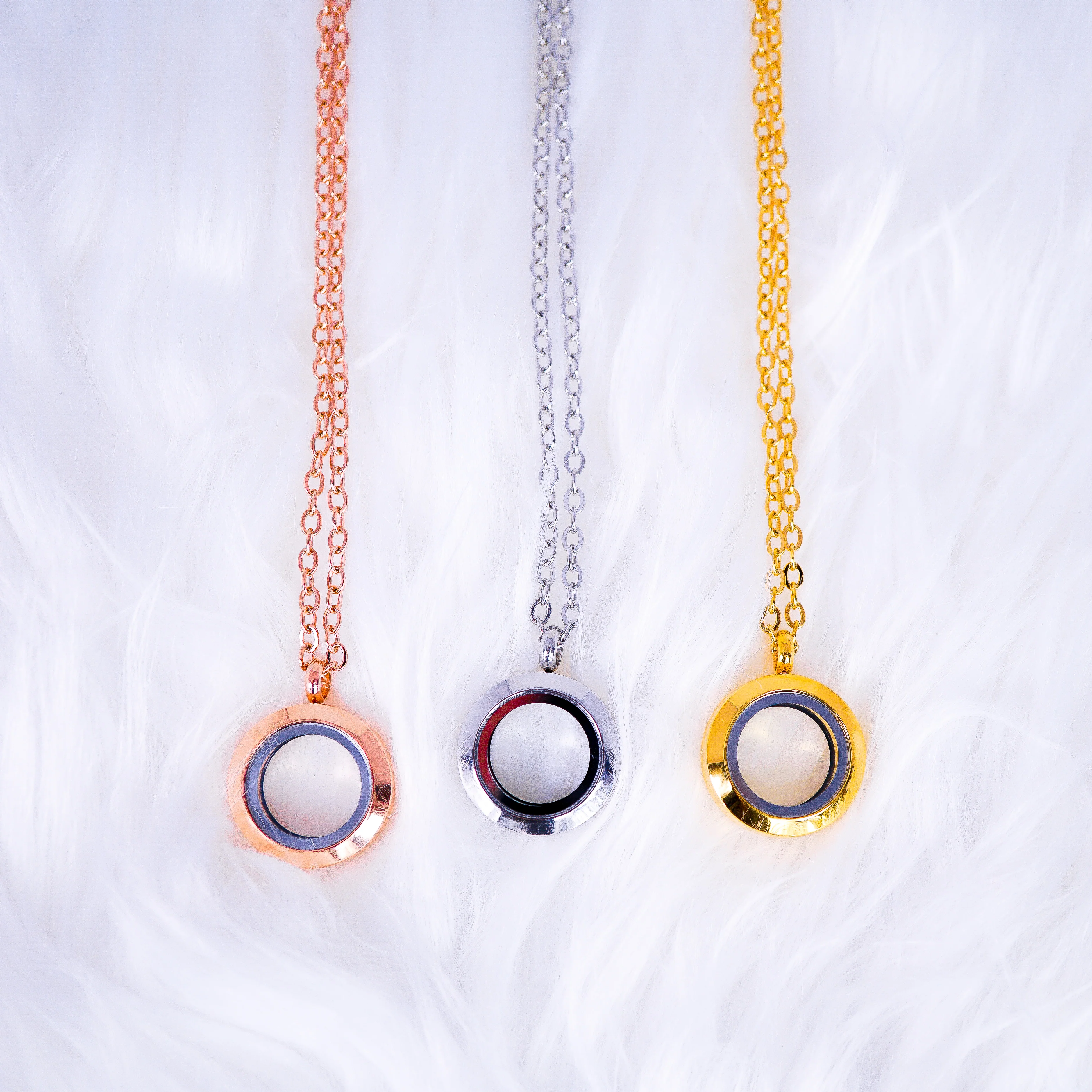 Luxury Locket Necklace | Silver - Image 3