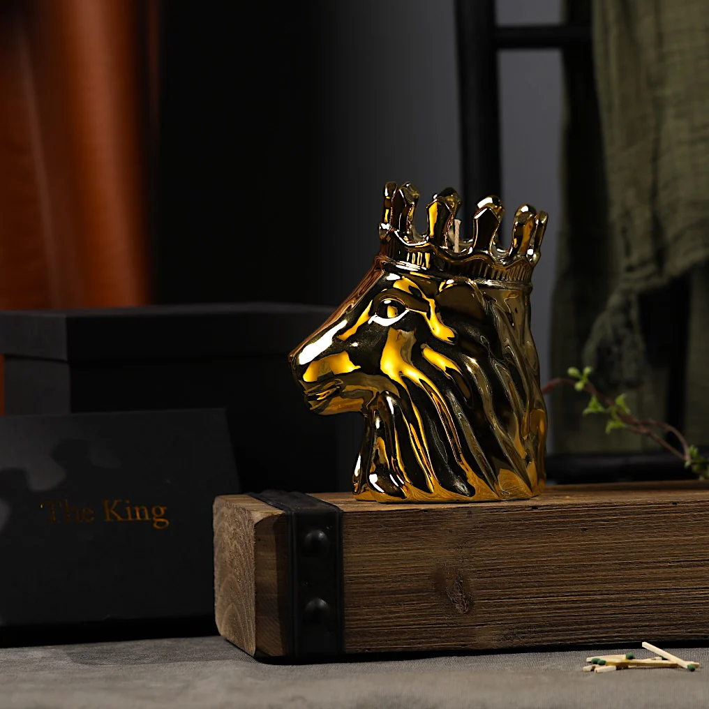 The KING Diamond Candle - Image 9